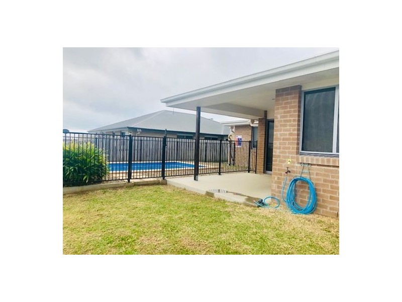20 Hawkins Street, Bucasia QLD 4750