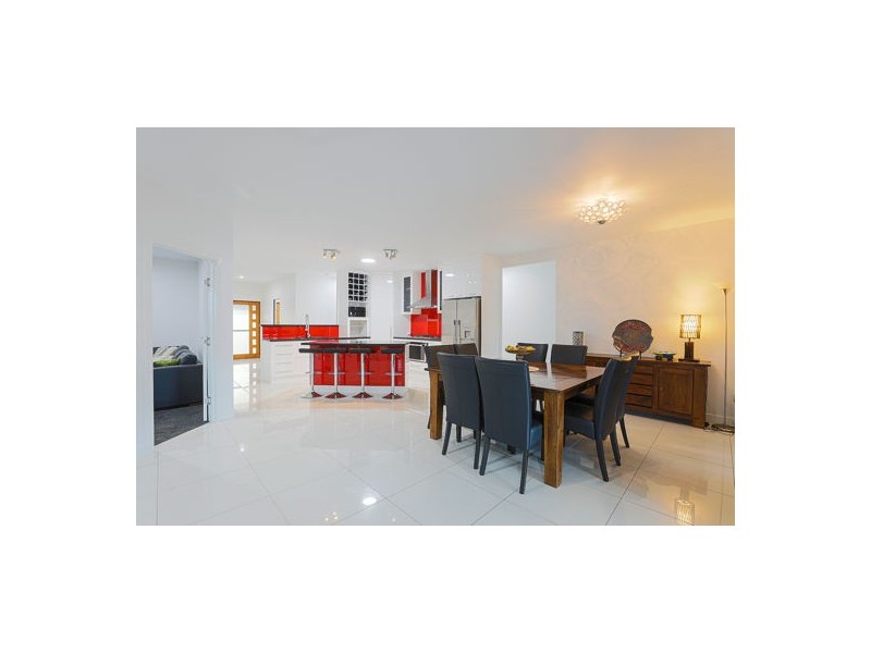 14 Sturt Cresent, Erakala QLD 4740