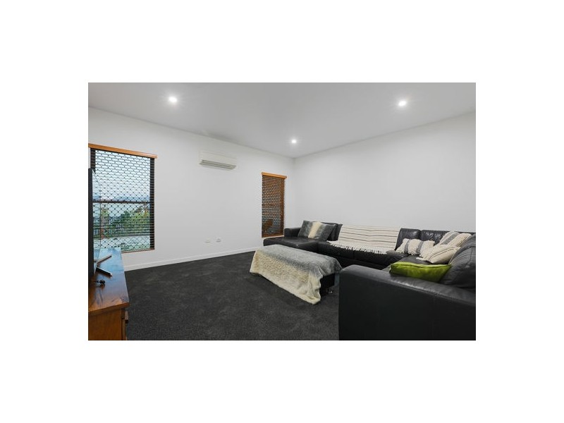 14 Sturt Cresent, Erakala QLD 4740