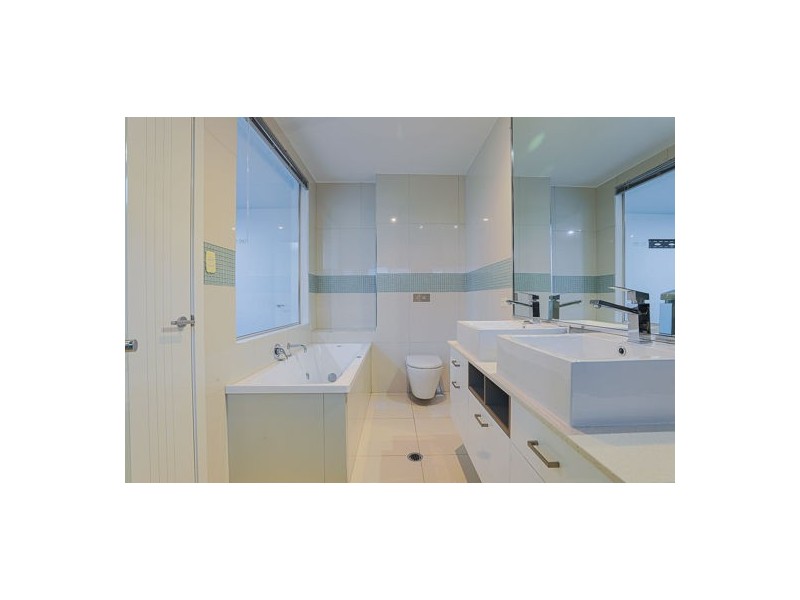 14 Sturt Cresent, Erakala QLD 4740