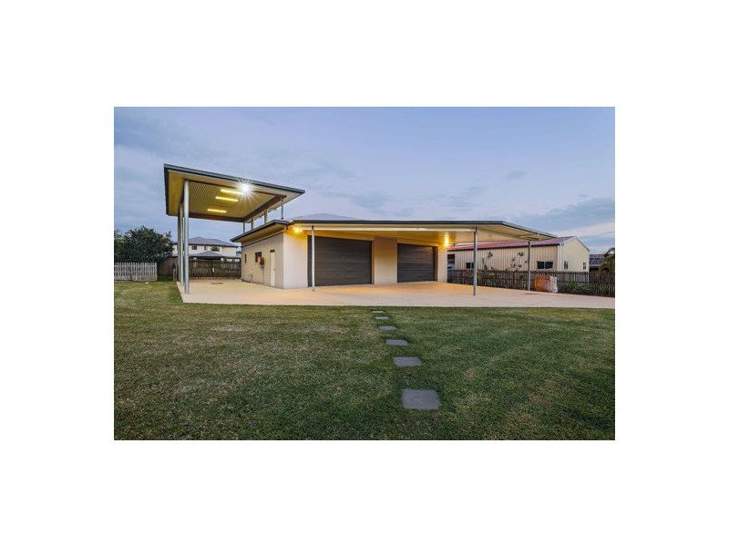 14 Sturt Cresent, Erakala QLD 4740
