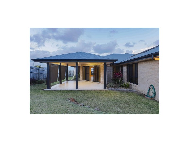 13 Cooper Court, Rural View QLD 4740