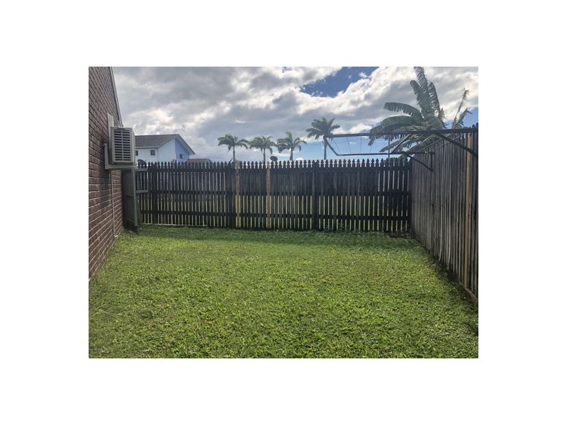 2/6 Minster Street, South Mackay QLD 4740