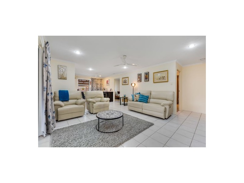 124A Waverley Street, Bucasia QLD 4750