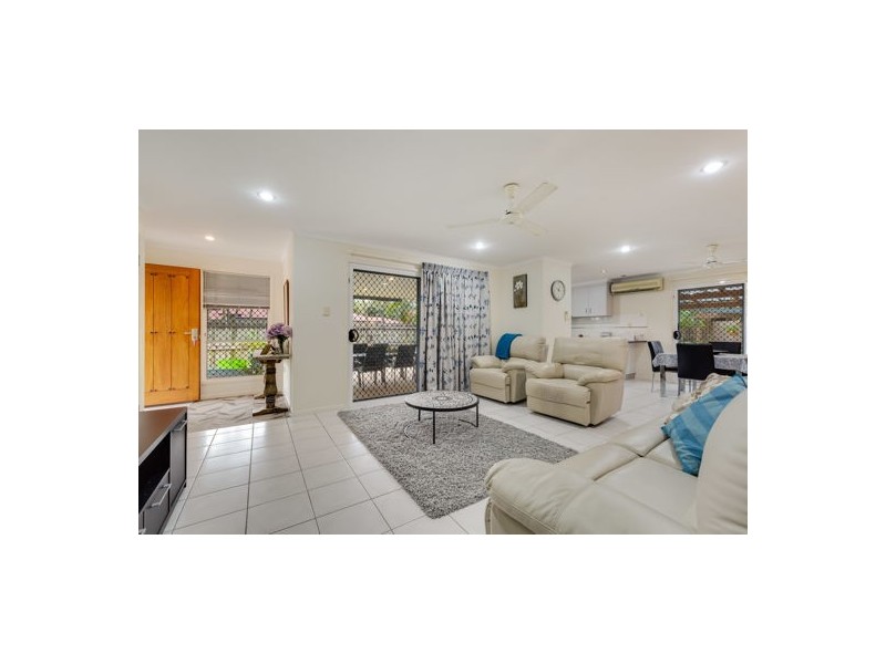 124A Waverley Street, Bucasia QLD 4750