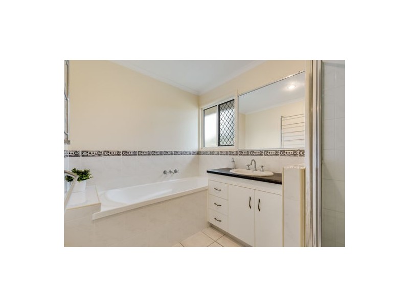 124A Waverley Street, Bucasia QLD 4750