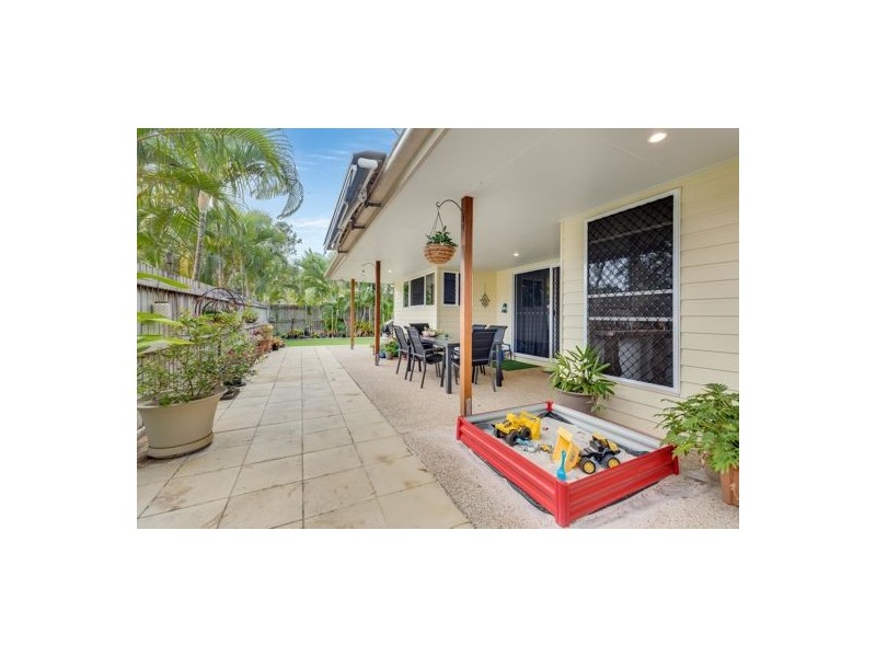 124A Waverley Street, Bucasia QLD 4750