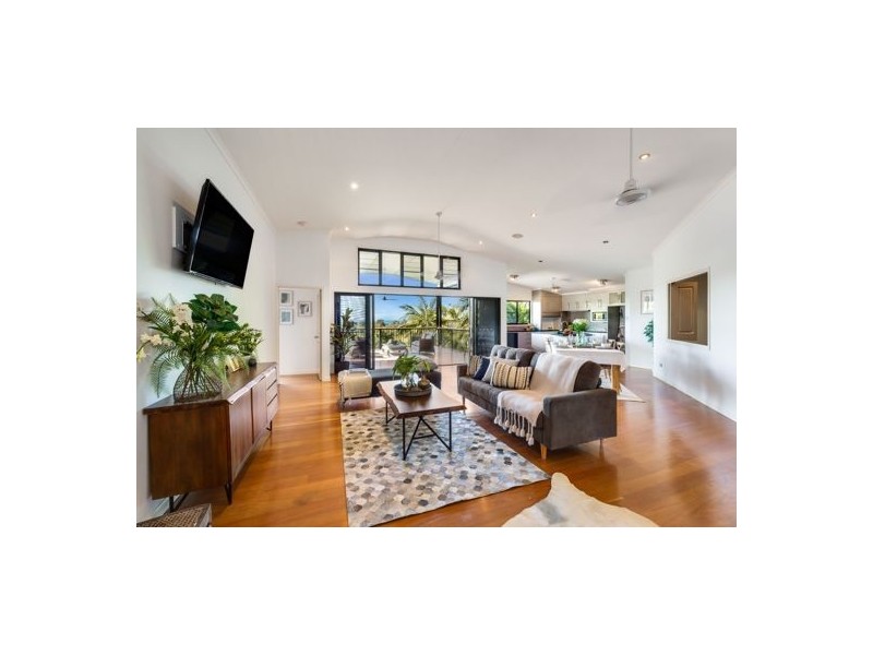 12 Mowlam Street, Eimeo QLD 4740