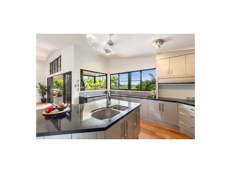 12 Mowlam Street, Eimeo QLD 4740