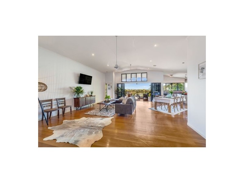 12 Mowlam Street, Eimeo QLD 4740
