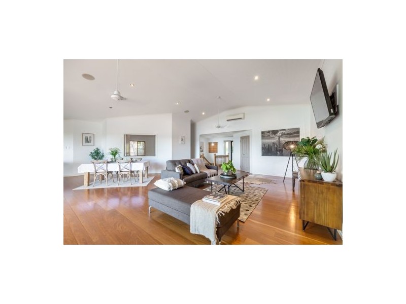 12 Mowlam Street, Eimeo QLD 4740