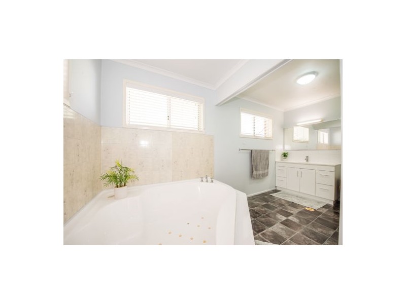 961 Mackay Eungella Road, Pleystowe QLD 4741