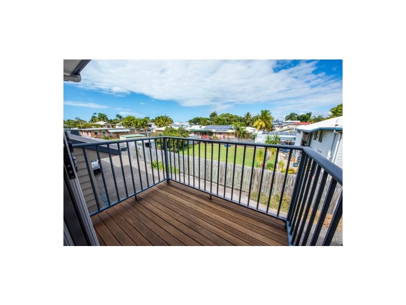 2/3 Kennedy Street, South Mackay QLD 4740