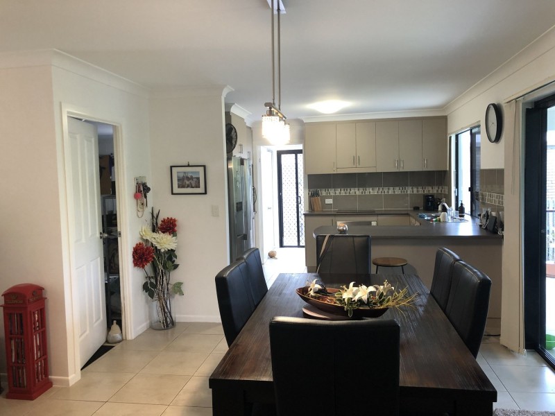 27 Village Circuit, Eimeo QLD 4740