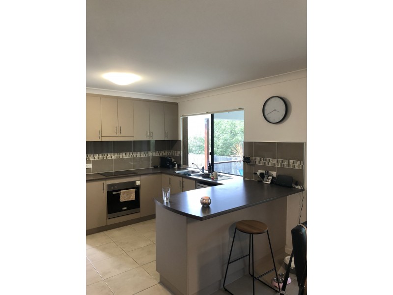 27 Village Circuit, Eimeo QLD 4740