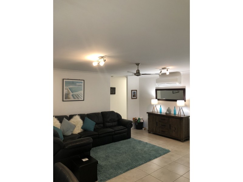 27 Village Circuit, Eimeo QLD 4740
