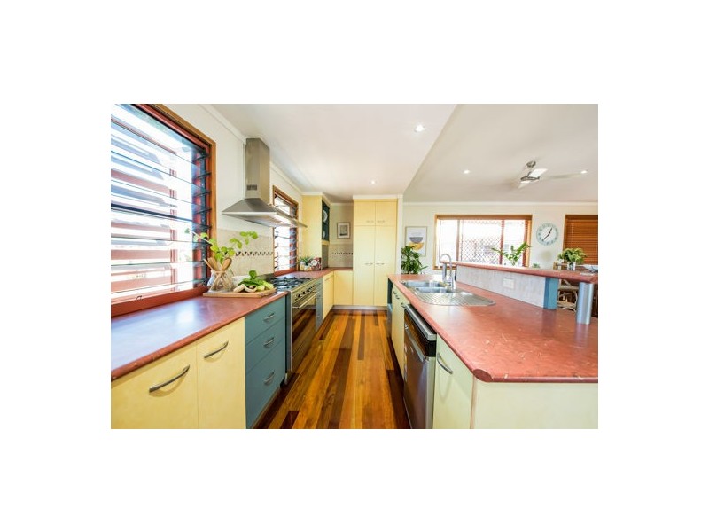 15 Alexander Street, Rural View QLD 4740