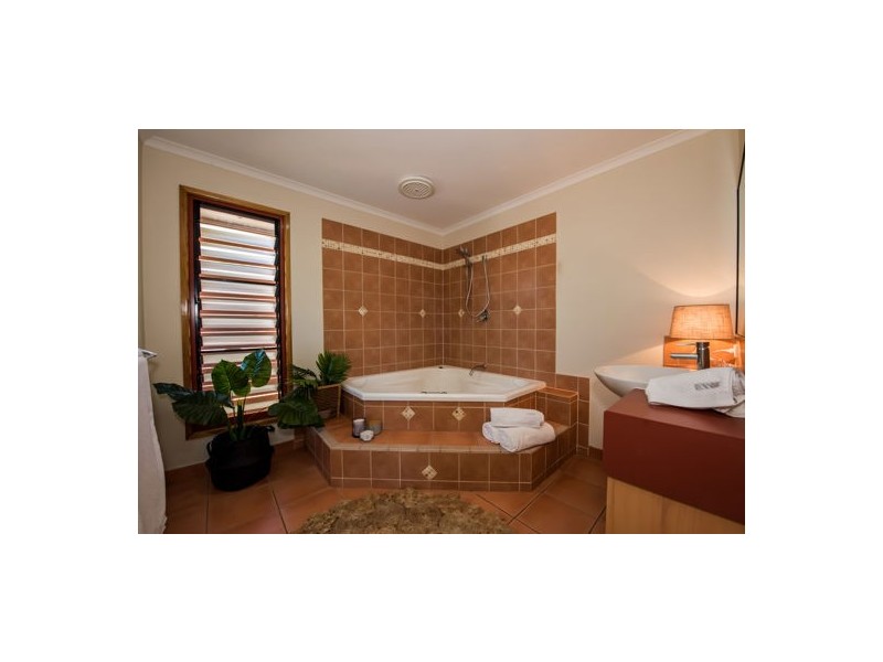 15 Alexander Street, Rural View QLD 4740