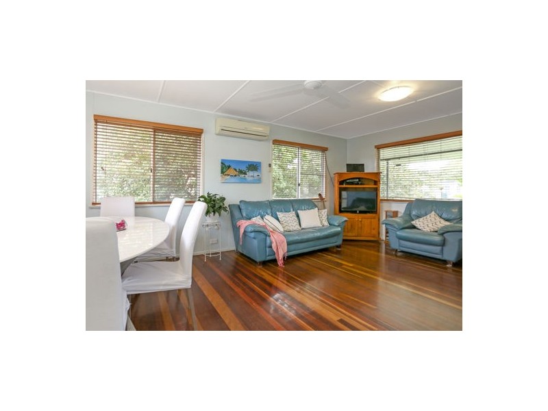 17 Rosella Street, Slade Point QLD 4740