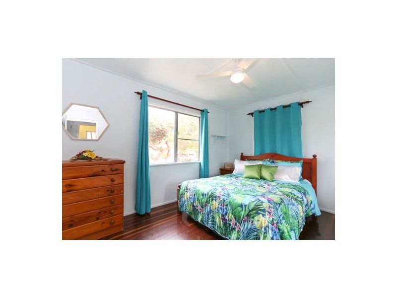 17 Rosella Street, Slade Point QLD 4740