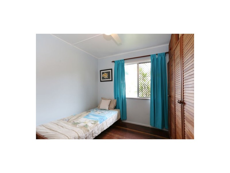 17 Rosella Street, Slade Point QLD 4740