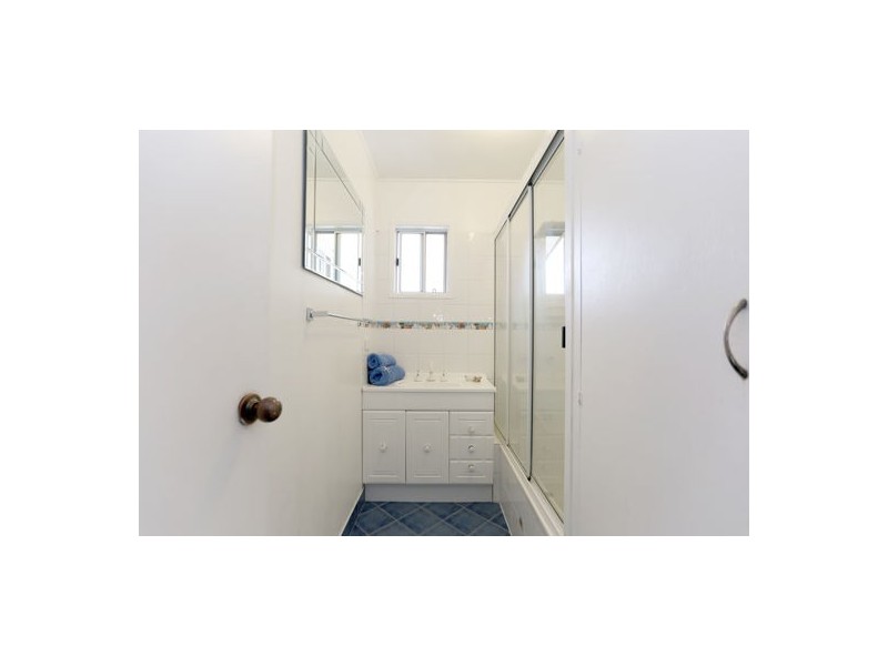 17 Rosella Street, Slade Point QLD 4740