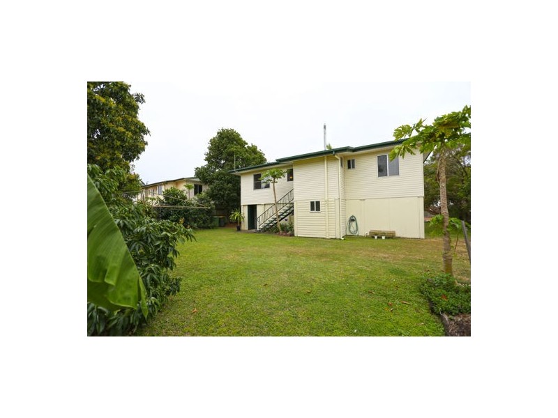 17 Rosella Street, Slade Point QLD 4740
