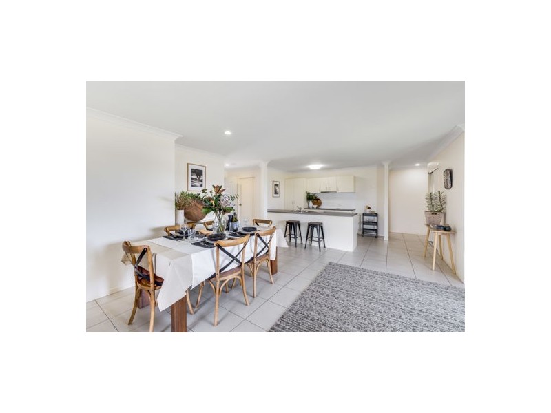 17 Parklane Crescent, Beaconsfield QLD 4740