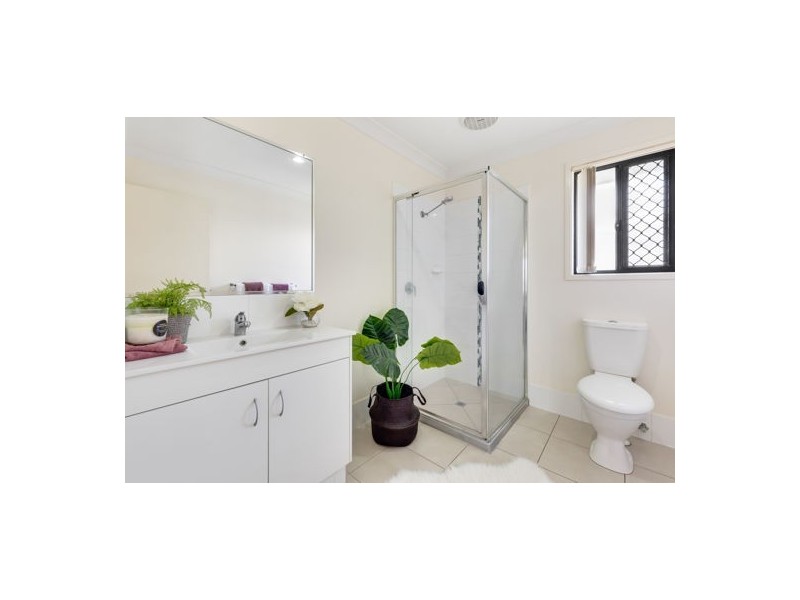 17 Parklane Crescent, Beaconsfield QLD 4740