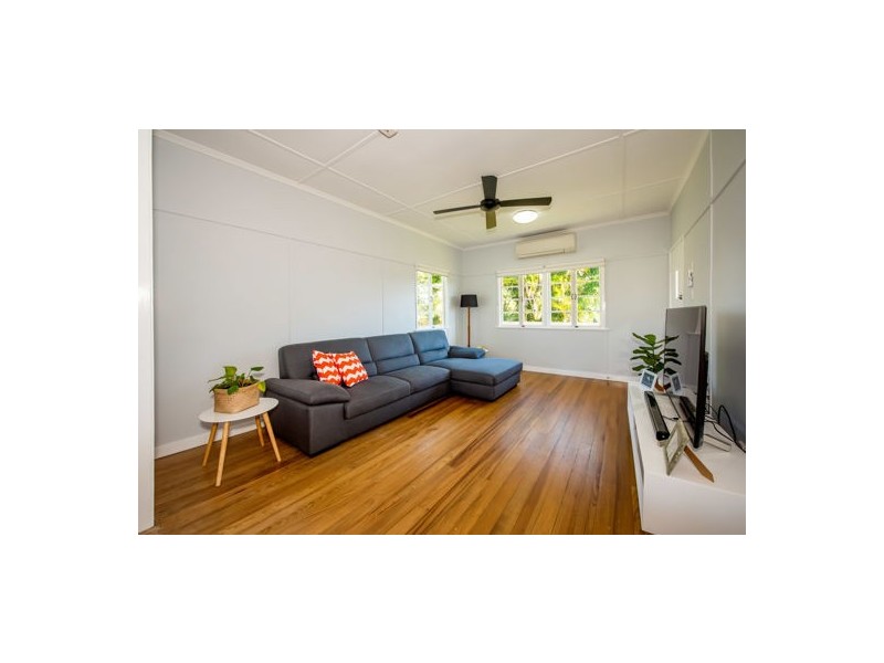21 Simpson Street, West Mackay QLD 4740