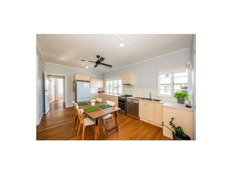 21 Simpson Street, West Mackay QLD 4740