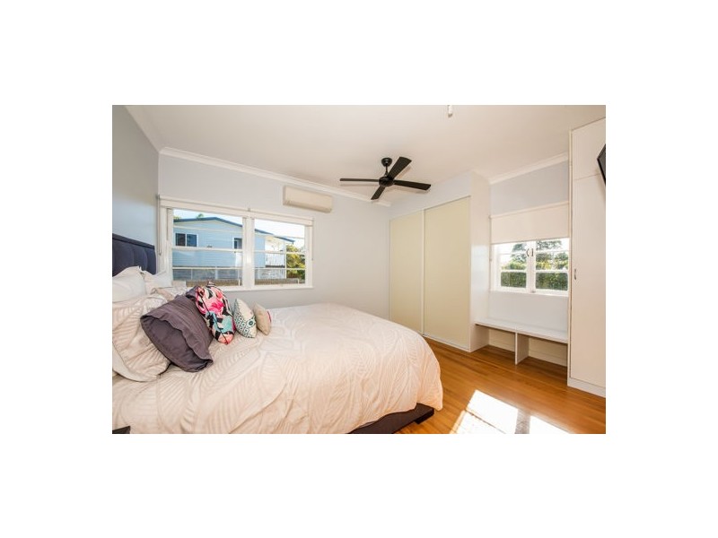 21 Simpson Street, West Mackay QLD 4740