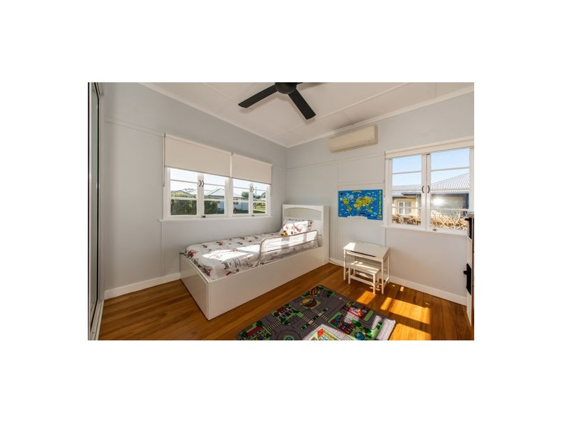 21 Simpson Street, West Mackay QLD 4740