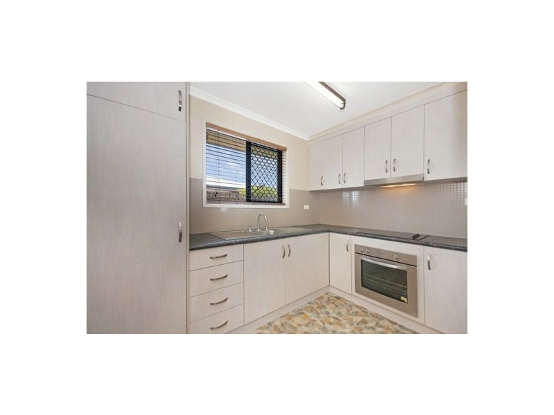 1/213 Evan Street, South Mackay QLD 4740