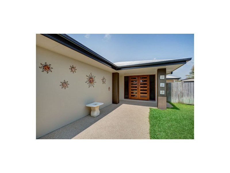 11 Corella Way, Blacks Beach QLD 4740