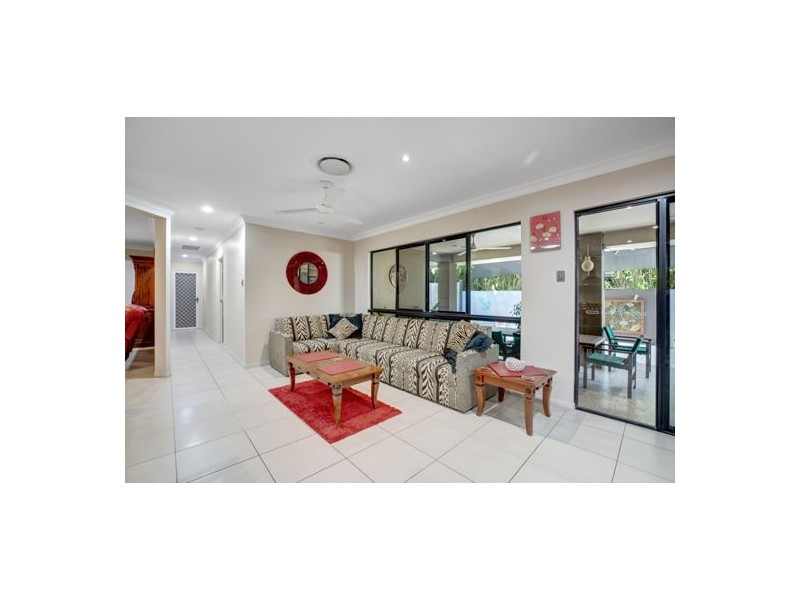 11 Corella Way, Blacks Beach QLD 4740