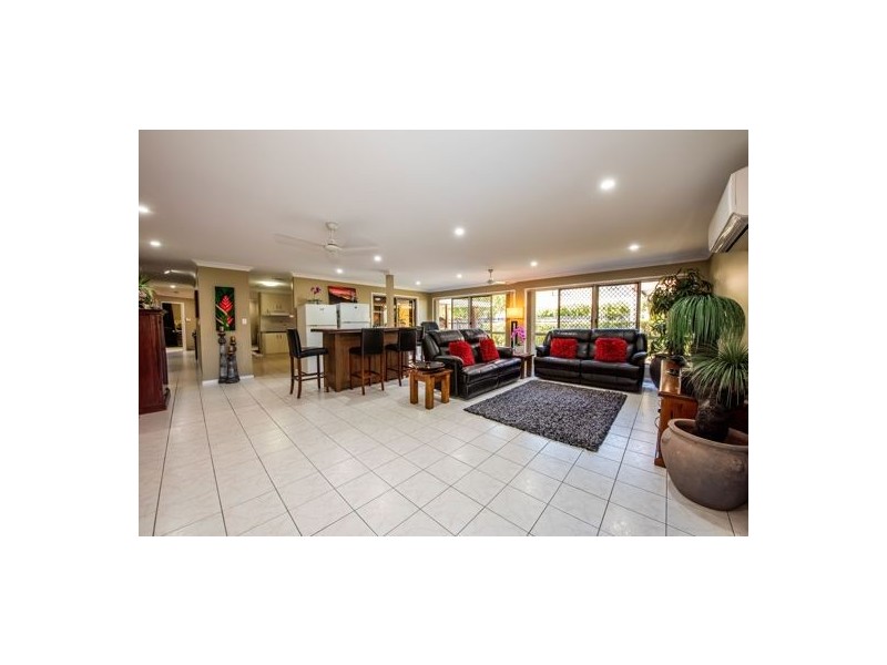 14 Riverleigh Drive, North Mackay QLD 4740