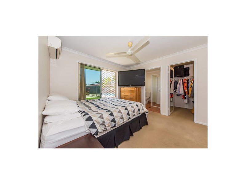 10 Lois Street, Mount Pleasant QLD 4740