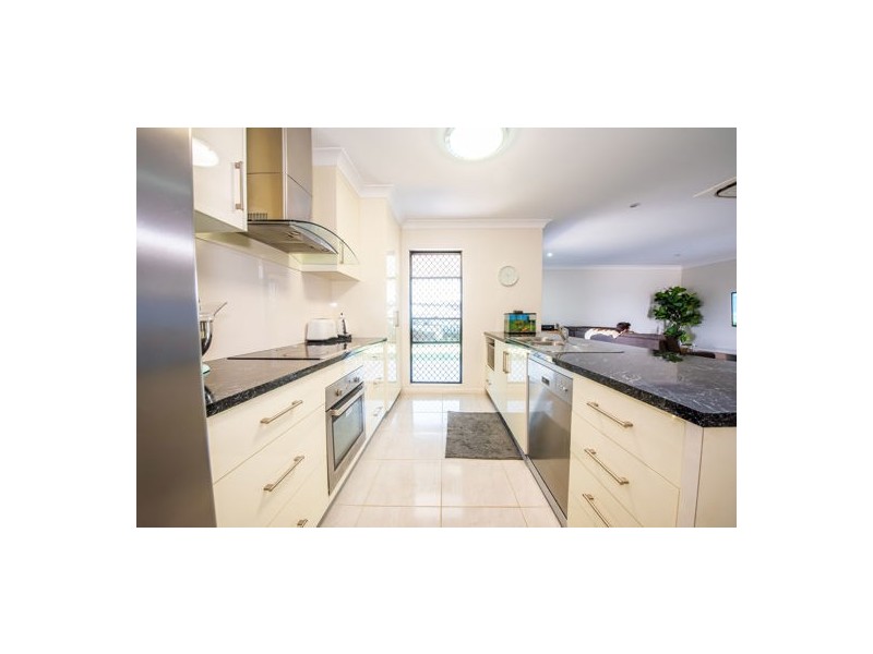 2-1 Bellavista Circuit, Beaconsfield QLD 4740