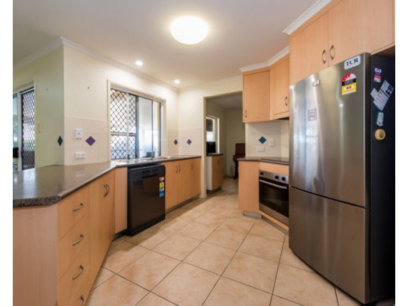 13 Marine Parade, Bucasia QLD 4750