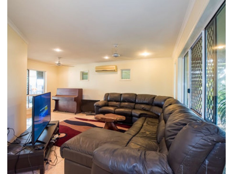 13 Marine Parade, Bucasia QLD 4750