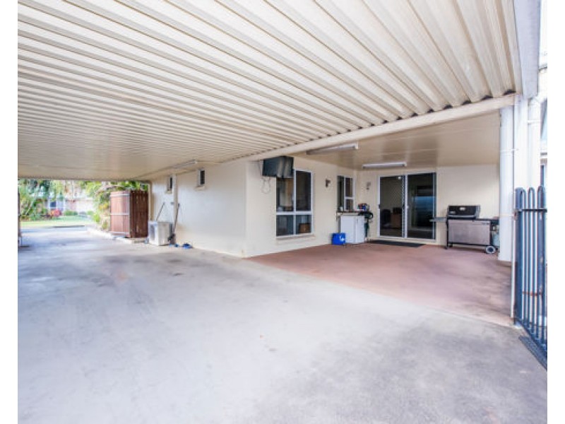 13 Marine Parade, Bucasia QLD 4750
