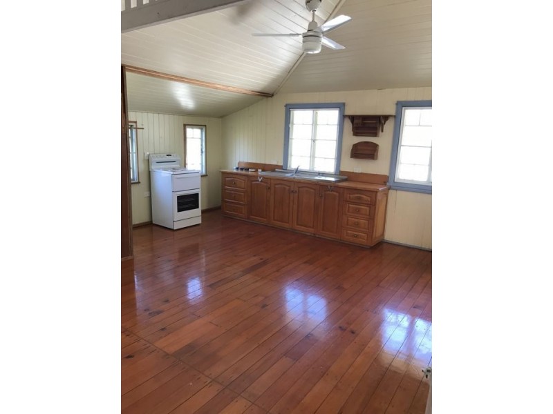 34 Wardrop Street, West Mackay QLD 4740