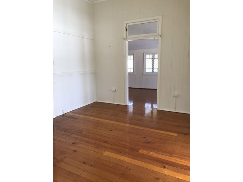34 Wardrop Street, West Mackay QLD 4740