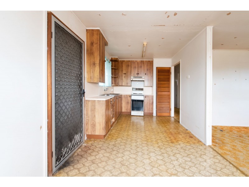 10 Lachlan Street, Mount Pleasant QLD 4740