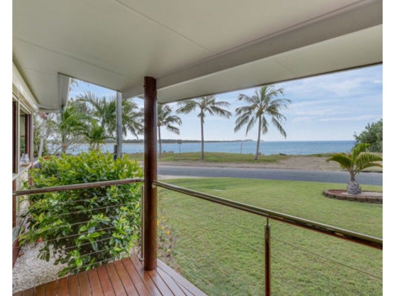 15 Swan Street, Slade Point QLD 4740