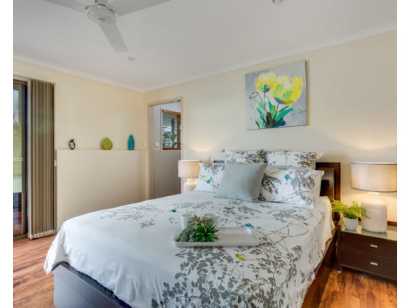 15 Swan Street, Slade Point QLD 4740