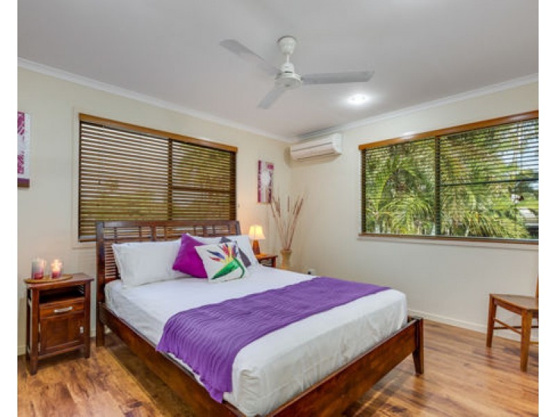 15 Swan Street, Slade Point QLD 4740