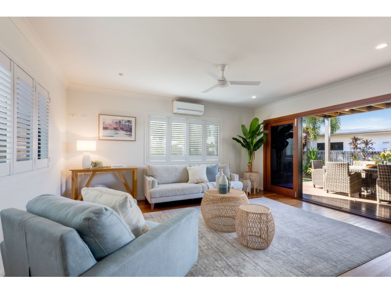 17 Turtle Place, Blacks Beach QLD 4740