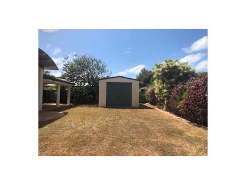 6 Nilsson Court, Bucasia QLD 4750